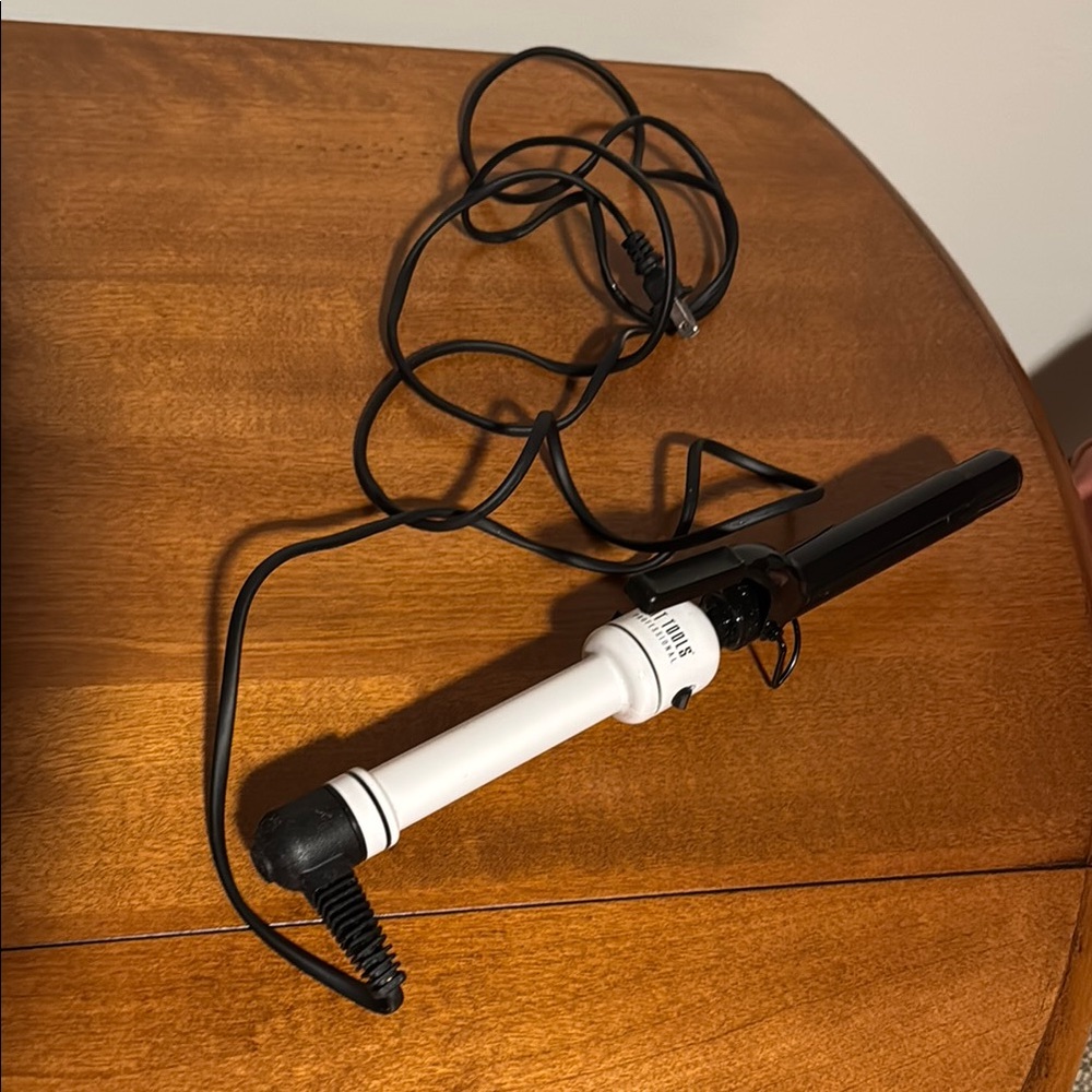 White and Black Hair Curling Iron